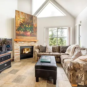  Apartment Wildwood By Cozystay Signature Canada