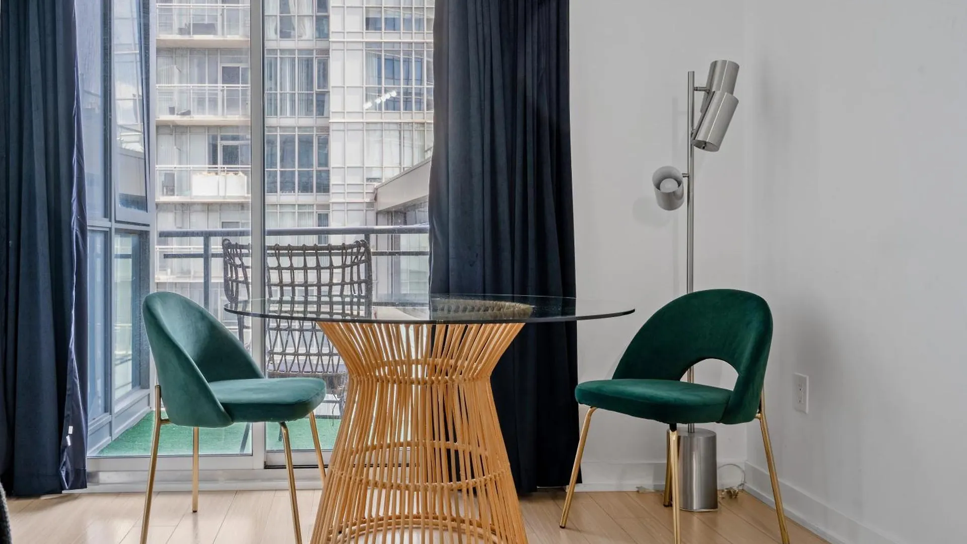 Urban Getaway Downtown Apartment Toronto 0*,  Canada