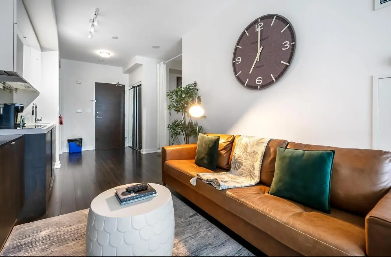 Urban Getaway Downtown Apartment Toronto Canada